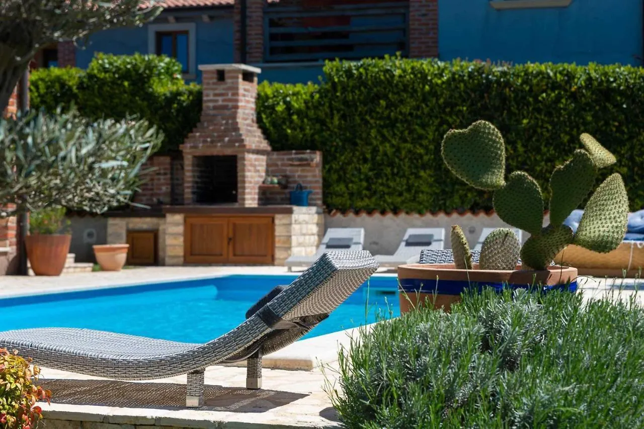 Villa Toscana Sole With Pool Svetvincenat