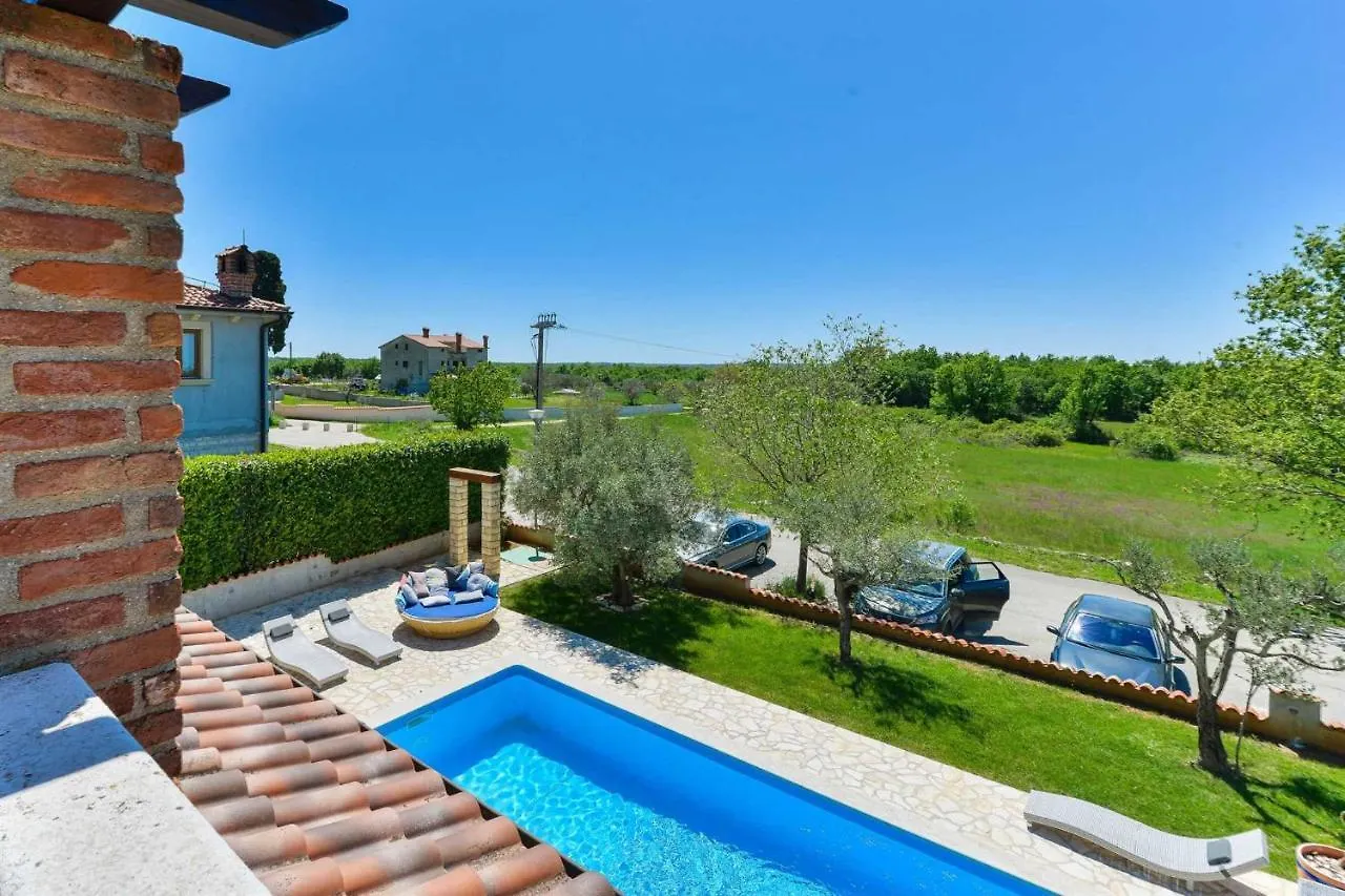 Villa Toscana Sole With Pool Svetvincenat