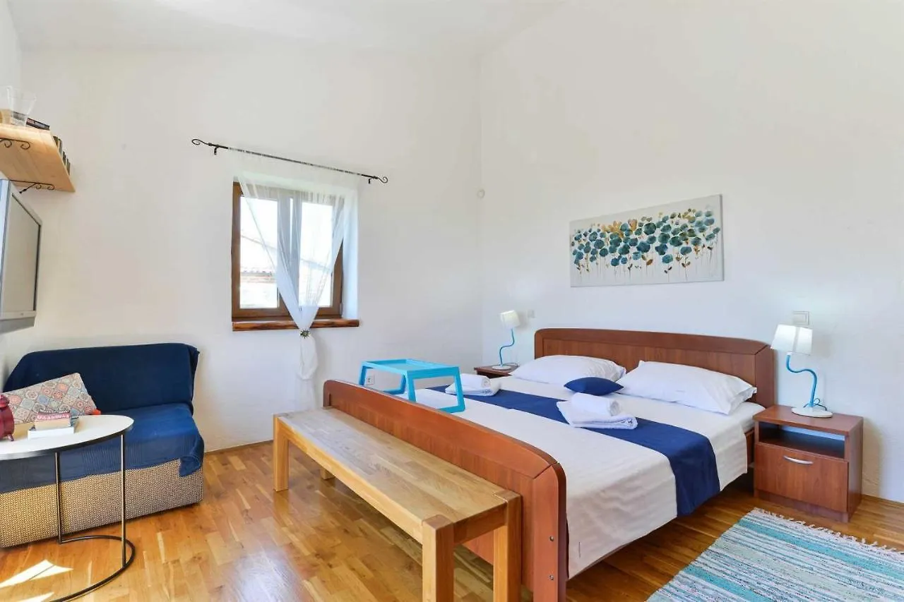 Villa Toscana Sole With Pool Svetvincenat