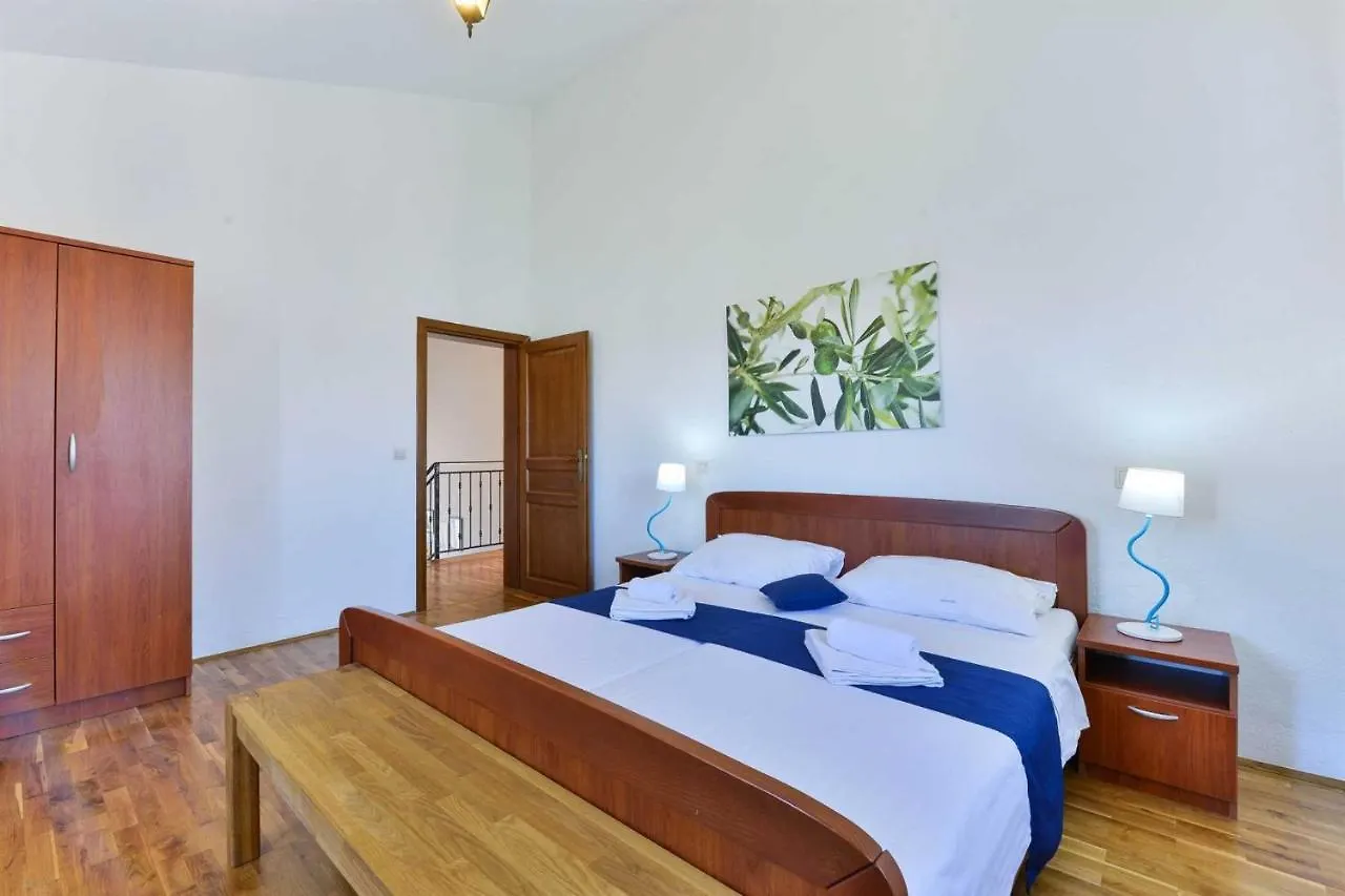 Villa Toscana Sole With Pool Svetvincenat Croatia
