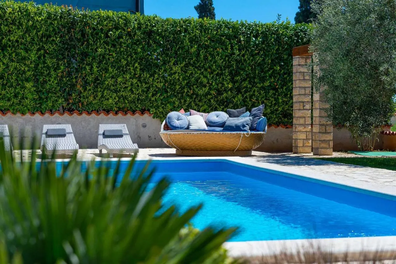 Villa Toscana Sole With Pool  Svetvincenat